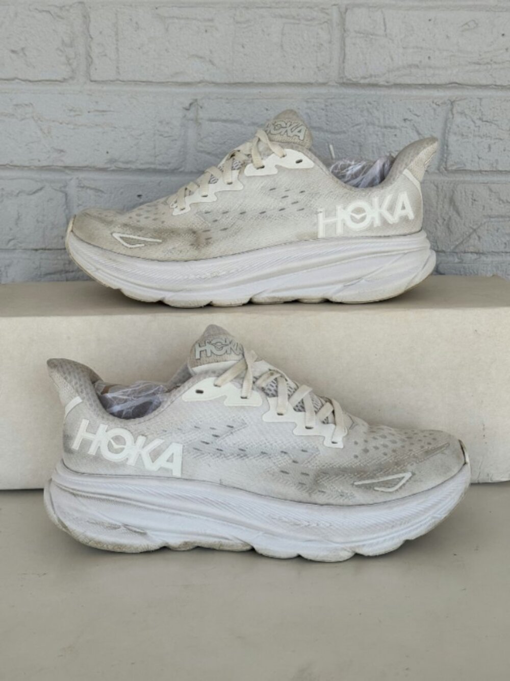 Hoka Clifton 9 Running Shoes Women's 7.5